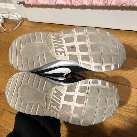 Nike Tanjun Kids shoes - Picture 3 of 4